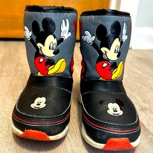 MICKEY MOUSE Toddler Winter Boots Size 8
